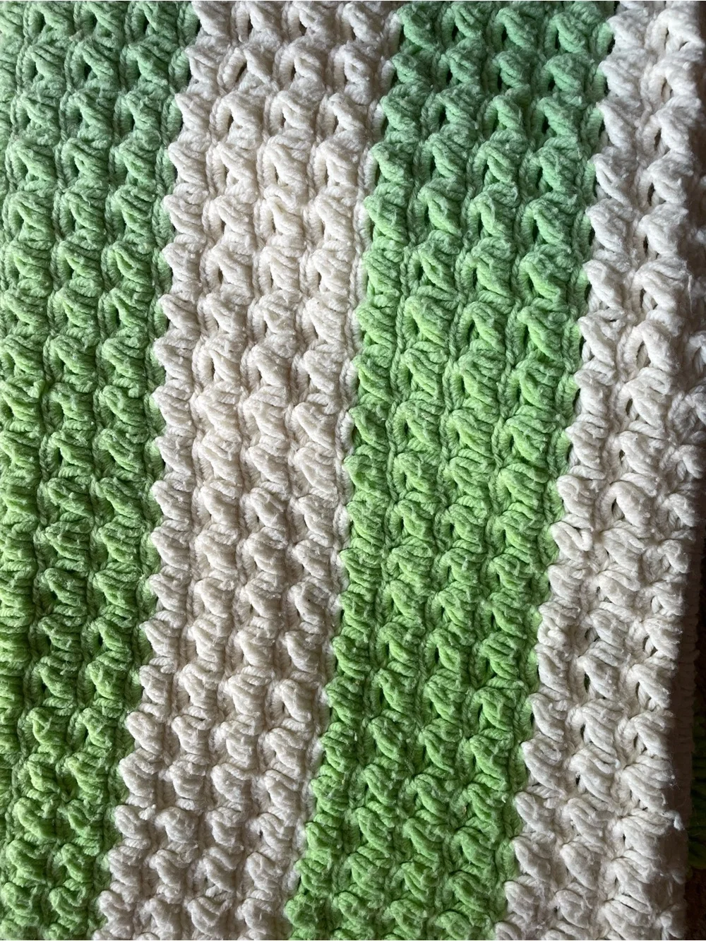 56”-long, 37”-wide Green, White Crocheted Blanket Made of Acrylic Yarn
